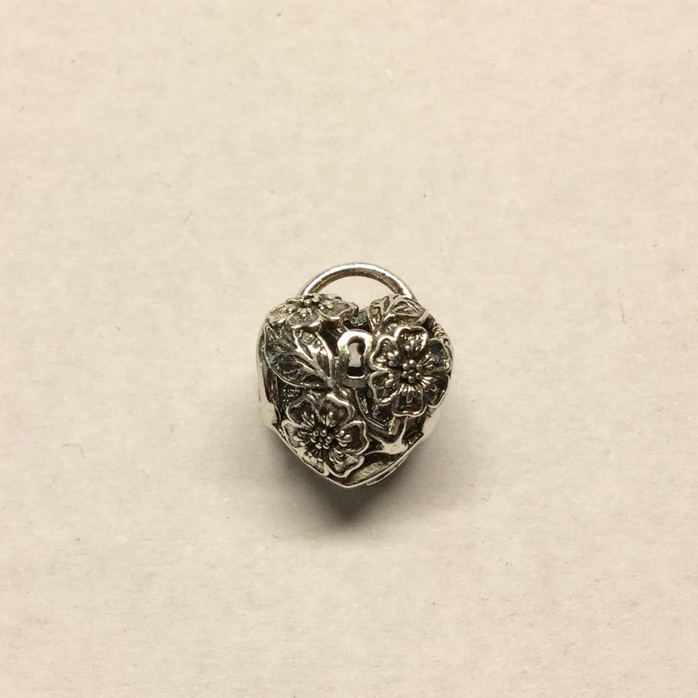 Pandora Floral Heart Padlock charm